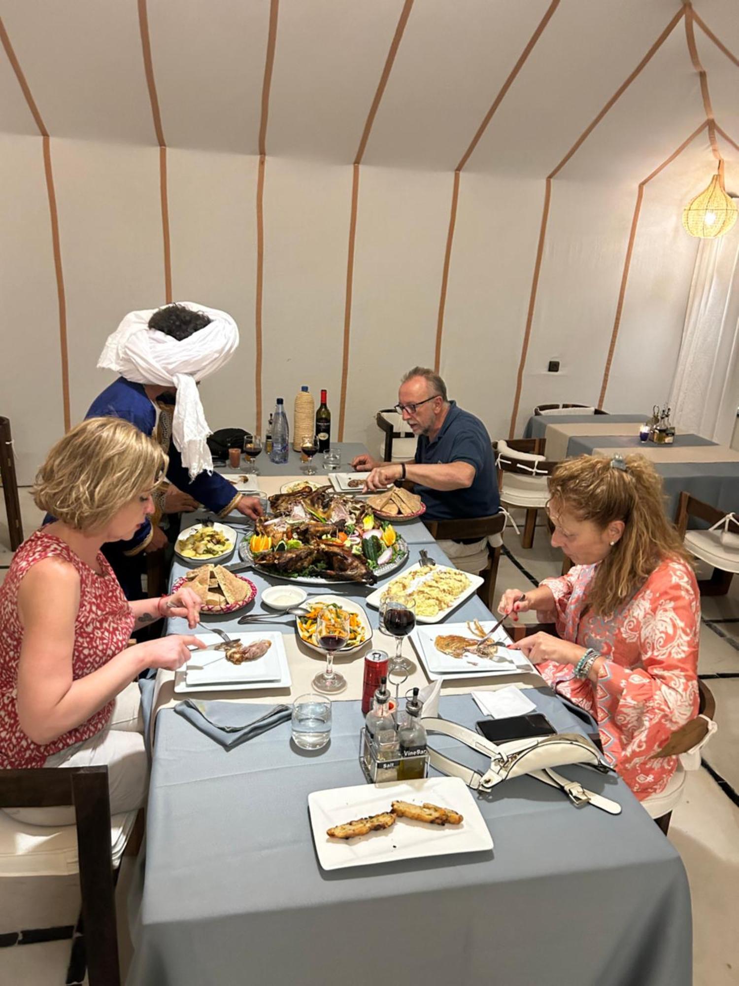 Desert Luxury Camp מרזאוגה מראה חיצוני תמונה